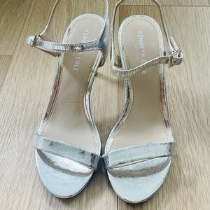 Kenneth Cole New York Brandy 85 Ankle Strap High Heel Sandals Silver Size 7